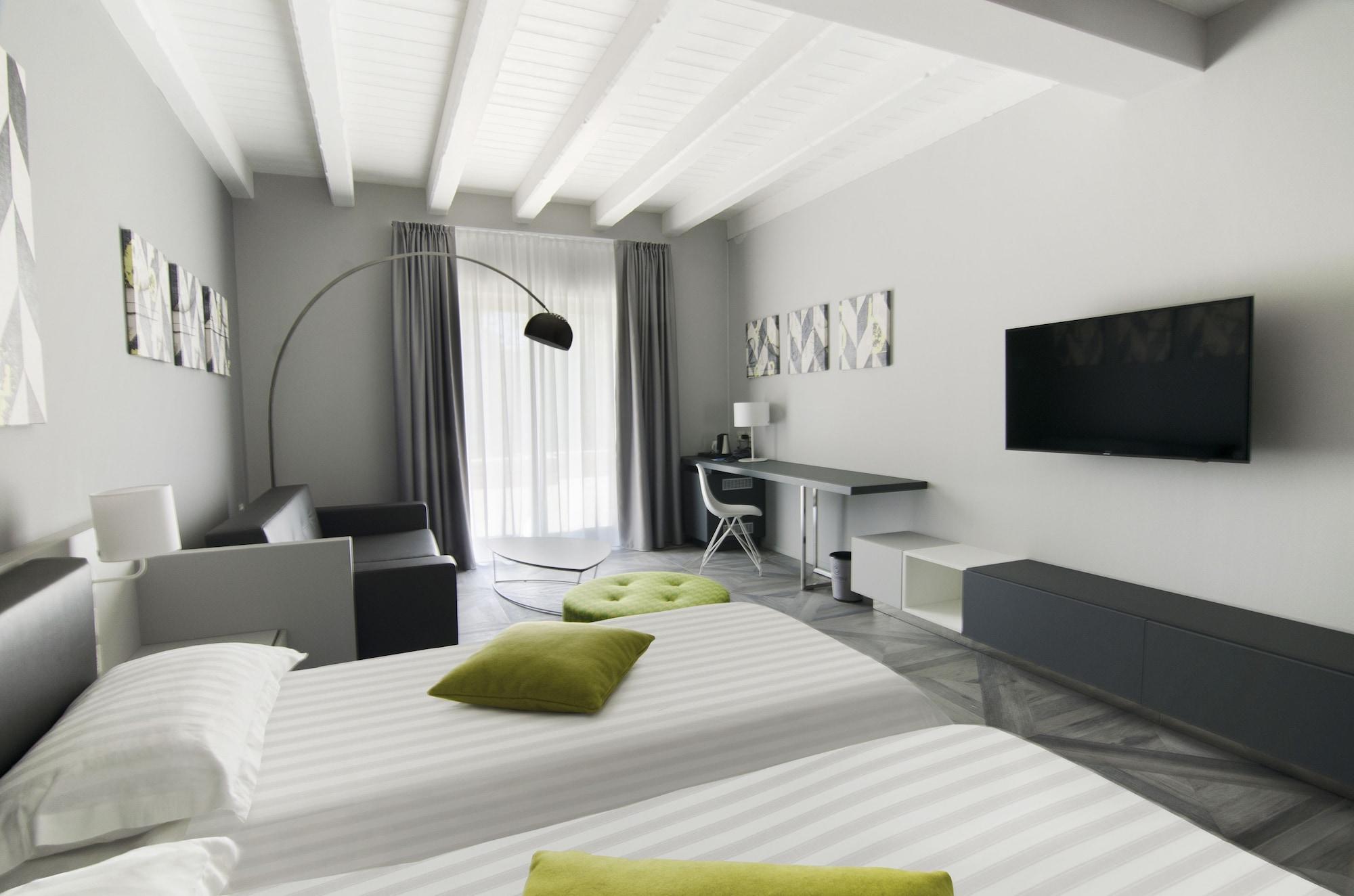 Ca' Barbini Hotel Garda (Verona)
