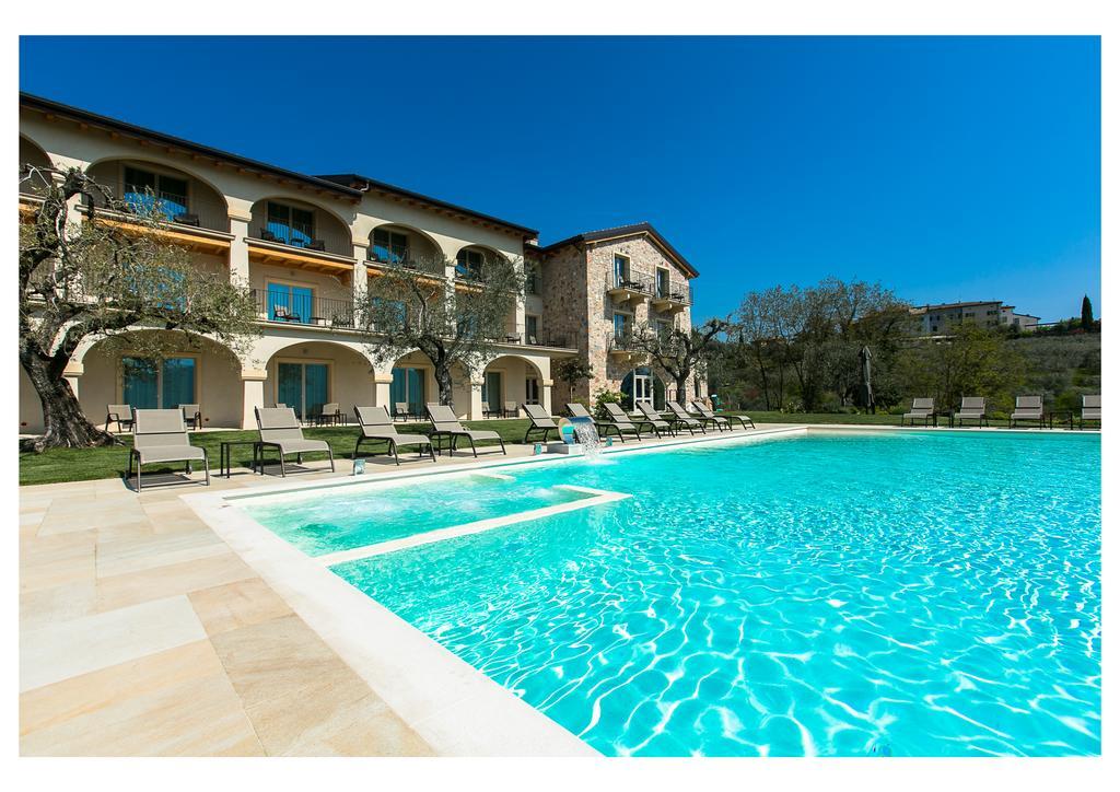 Ca' Barbini 4* Garda (Verona)